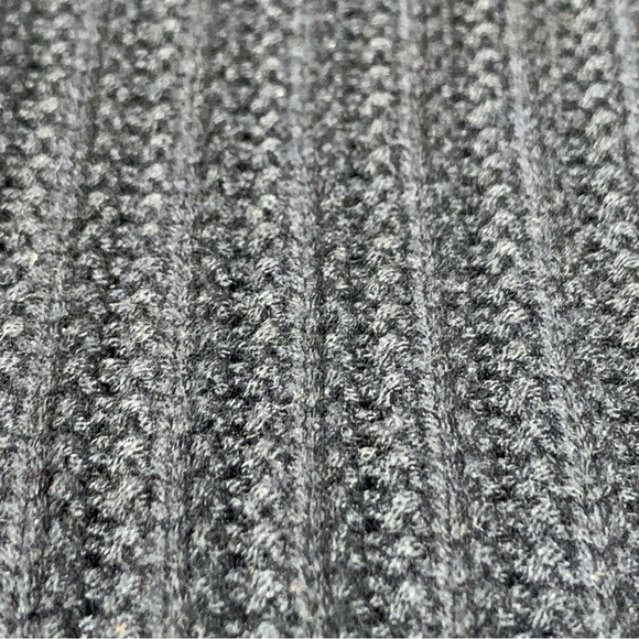 Slate & Stone Textured Weave Crew Neck Sweater in Navy - Picture 9 of 10